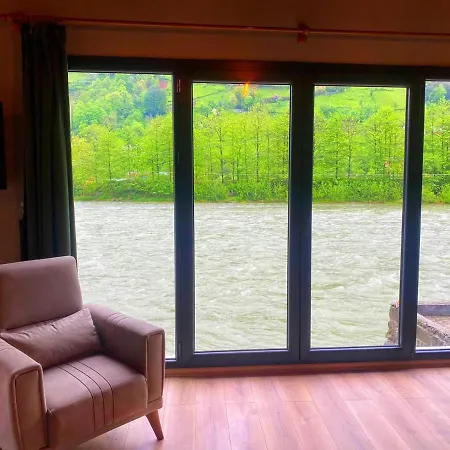 Heaven Vip Wooden Palace *